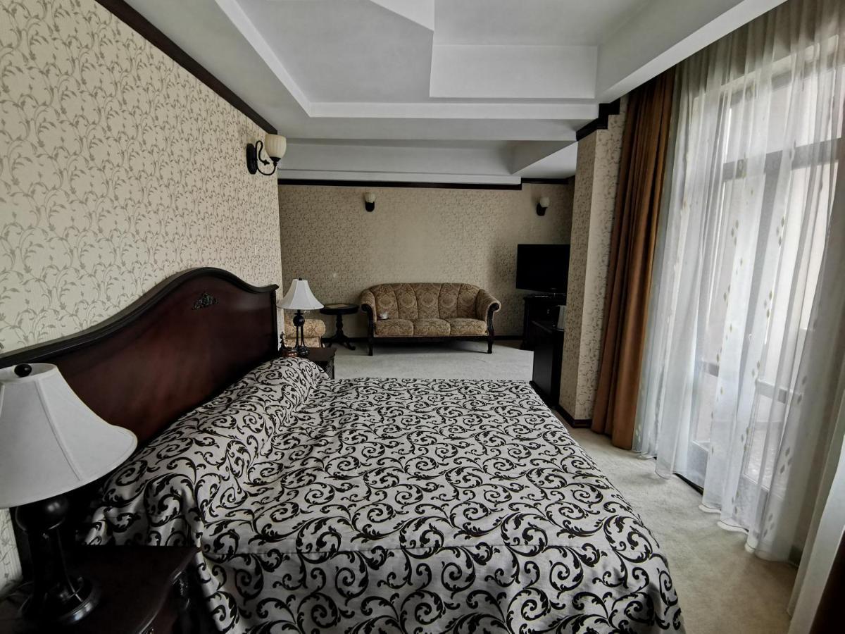 Hotel Carol Констанца Екстер'єр фото