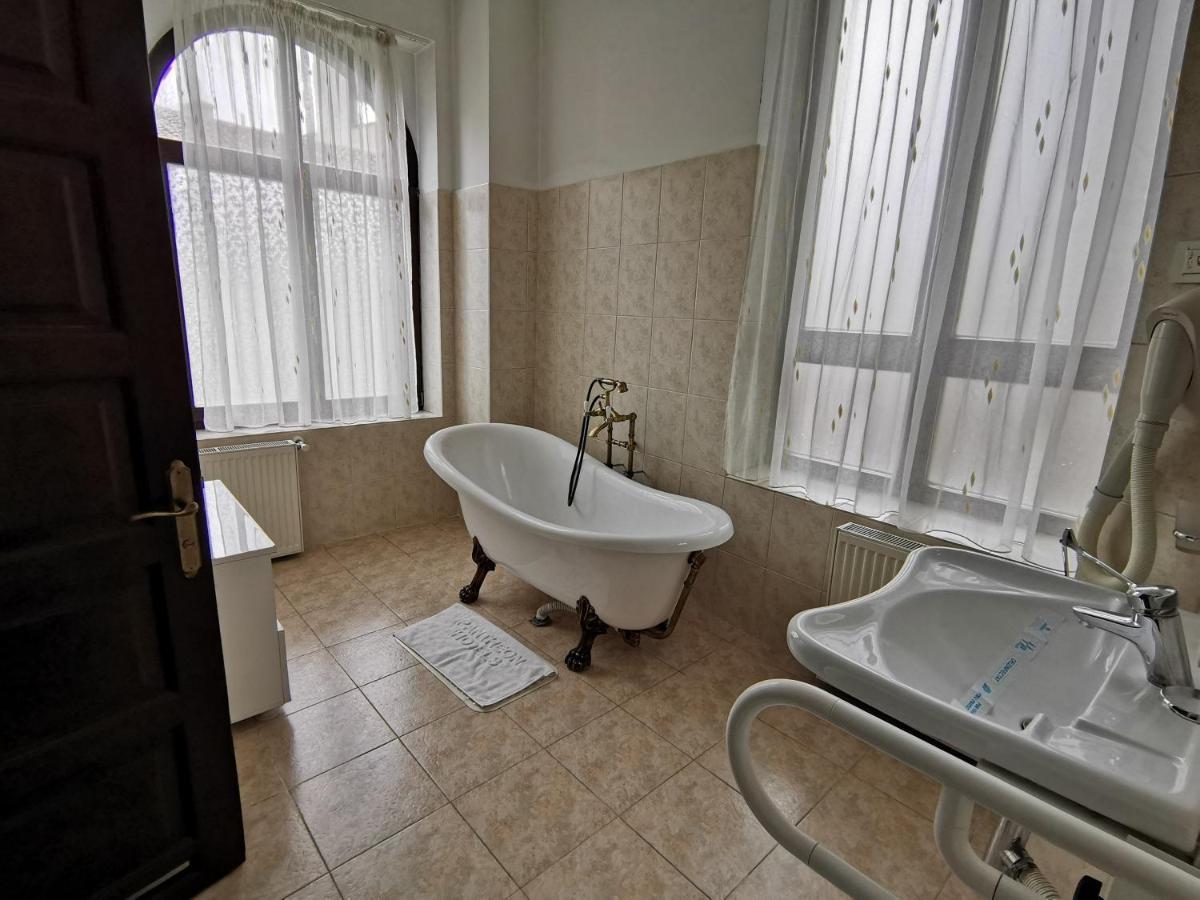 Hotel Carol Констанца Екстер'єр фото